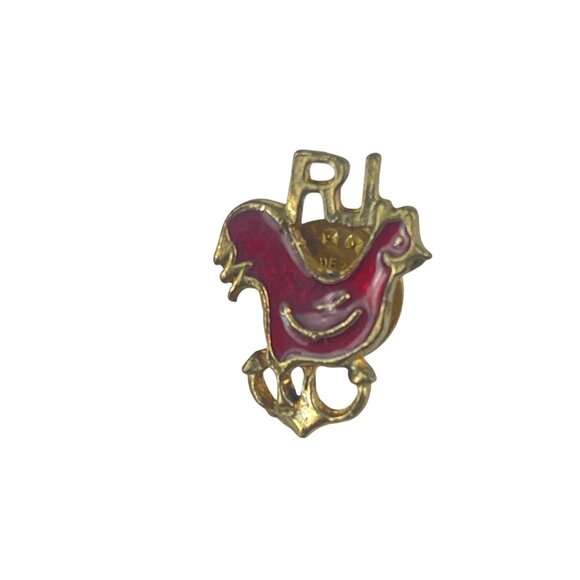 Vintage Red & Gold Enamel Rhode Islan Rooster Lapel Pin Badge Secure Clutch Back - Picture 1 of 9